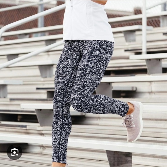 Lululemon Leggings - Picture 2 of 7